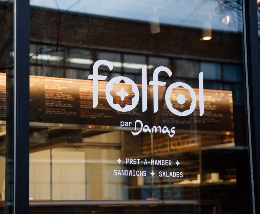 The storefront of Folfol, next door to Restaurant Damas.